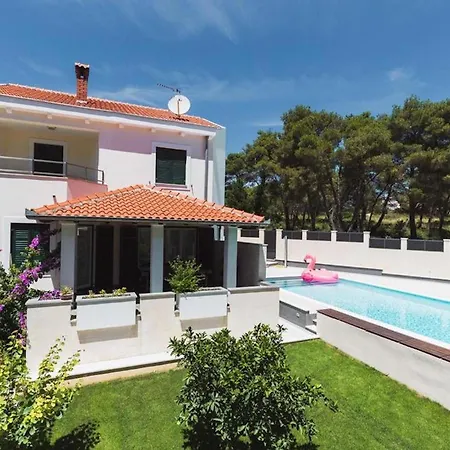 Ferienhaus Ella Zadar