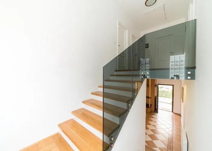 Ella Hébergement de vacances *